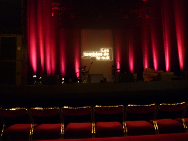 La scène avant le début du concert