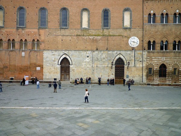 Sienne (Toscane, Italie), piazza del Duomo, 12 novembre 2010