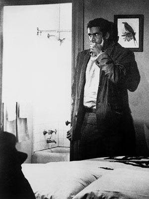 Norman Bates (Anthony Perkins) dans Psychose. Alfred Hitchcock, réal. 1960.