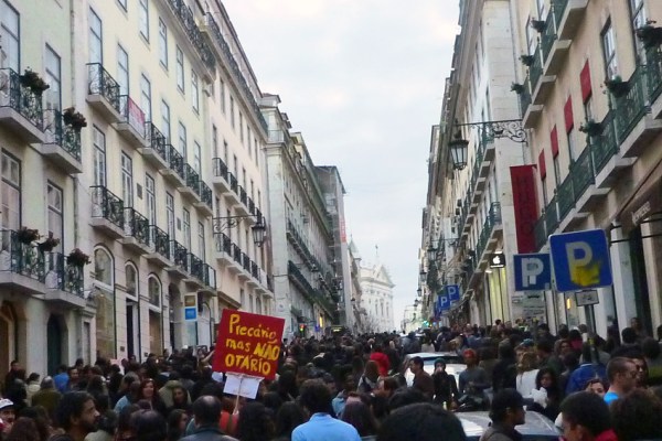 Lisbonne, Rua Garrett, 12 mars 2011 (manifestation de la "geração à rasca")