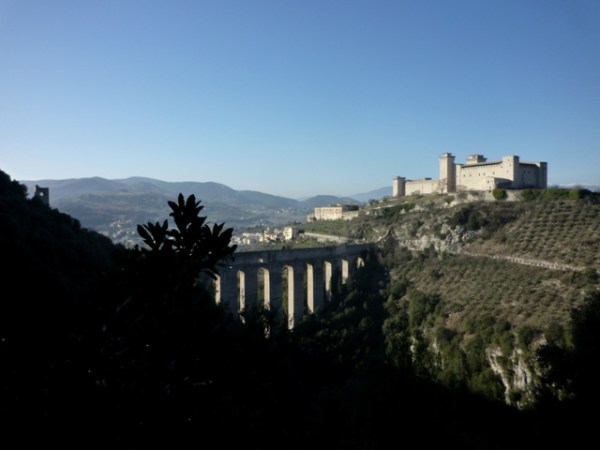 Spoleto (Umbria, Italia) -- Spolète (Ombrie, Italie). 31 décembre 2011