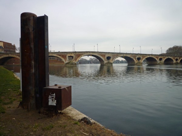 Toulouse, le Pont neuf, depuis les berges de la Garonne rive droite, 25 février 2012