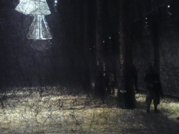 Carré Sainte-Anne, Montpellier (France), 6 octobre 2013. Exposition « After the dream, 2013 » de Chiharu Shiota