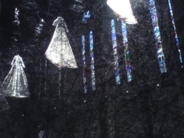 Carré Sainte-Anne, Montpellier (France), 6 octobre 2013. Exposition « After the dream, 2013 » de Chiharu Shiota