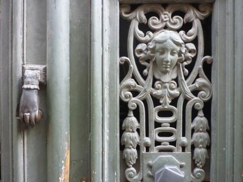 Détail d'une porte, Toulouse (France), 29 mars 2014