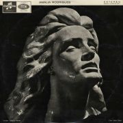 AmáliaRodrigues. Busto (Asas fechadas). Portugal, 1962