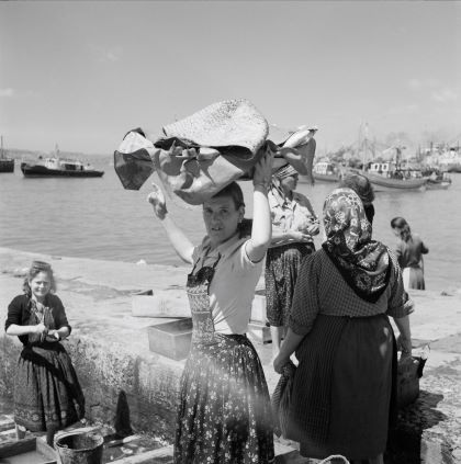 Estúdio Horácio Novais (Lisbonne). « Varinas » sur le Cais da Ribeira à Lisbonne. Sans date.